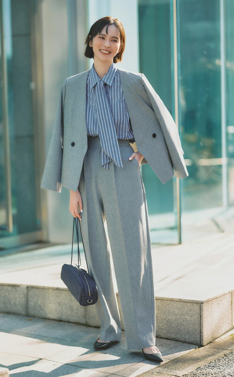 比留川 游　【with 通勤ボトム】メンズライクなジャケットスタイルにボウタイと透け感で柔らかさをプラス