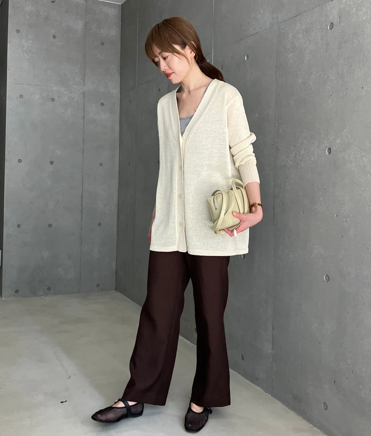 カランシエル セットアップのパンツ プレス着用画像