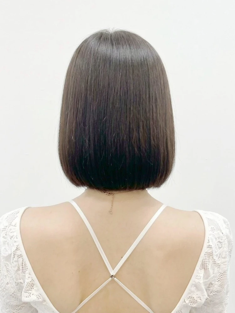 30代　髪型・ボブのバック