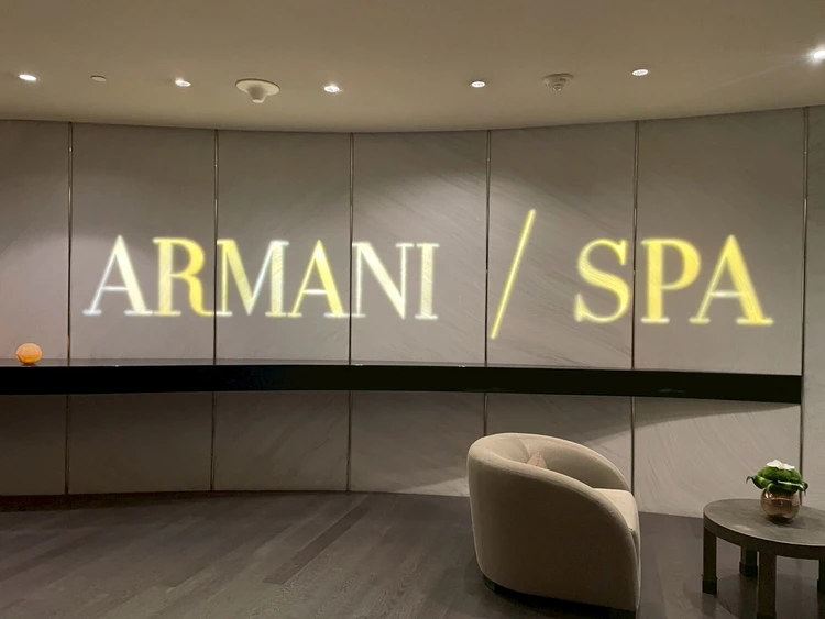 世界一の高層ビルに泊まる贅沢体験_6