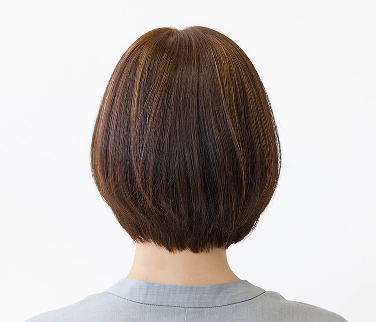 フェミニンショートボブ　バック