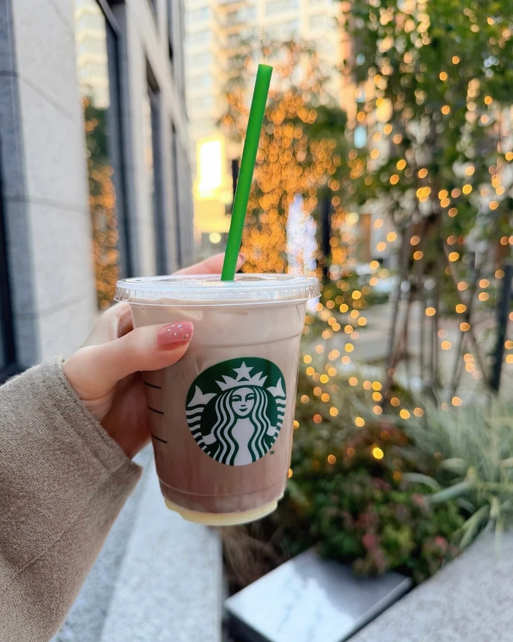 スターバックス　新作レポ　スイートミルクチョコレート　バレンタイン　チョコレート