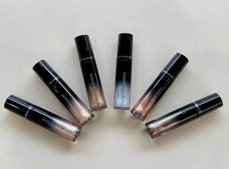 ダズルシャドウリキッドアイシャドウグリッター MAC リキッドアイシャドウ グリッター 秋冬コスメ 全色スウォッチ