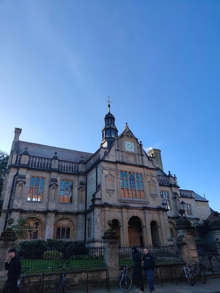 イギリス　オックスフォード大学