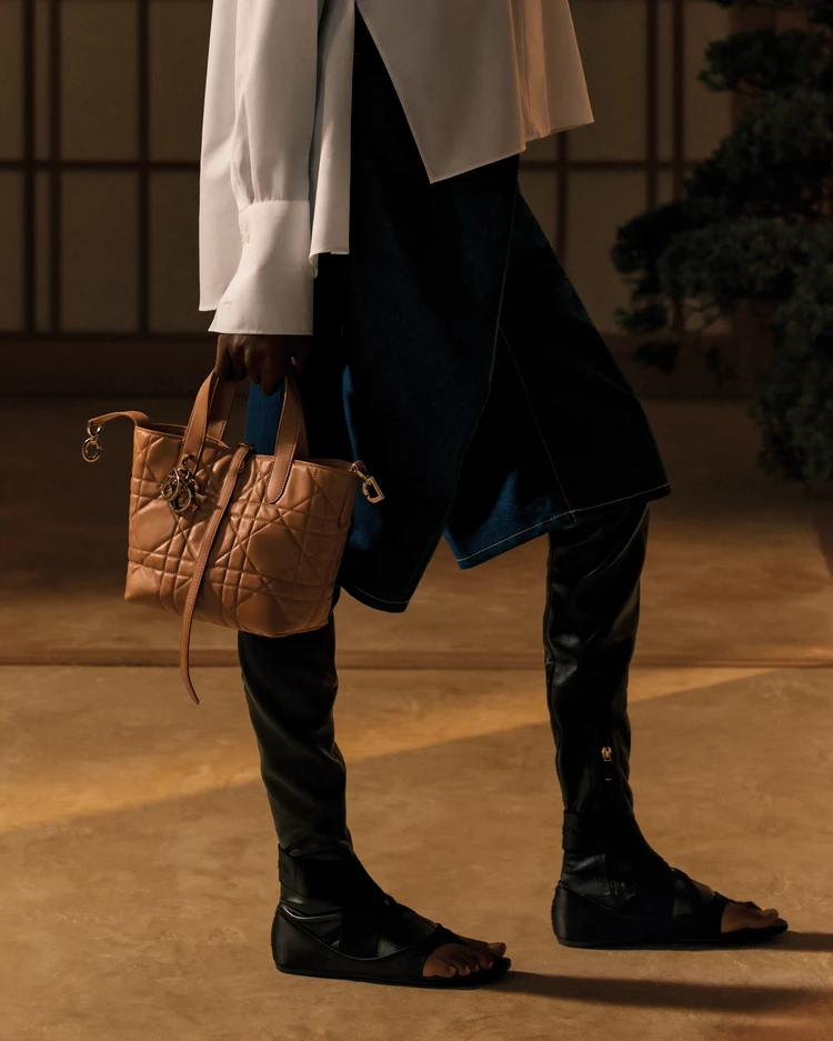 ディオール　ディオール トゥジュール　ベージュバッグ