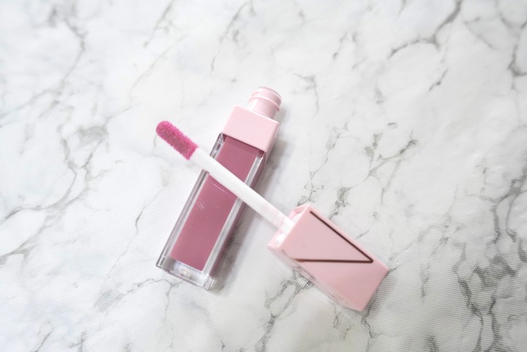 NARS「バレリーナピンク」の青みピンクの色味