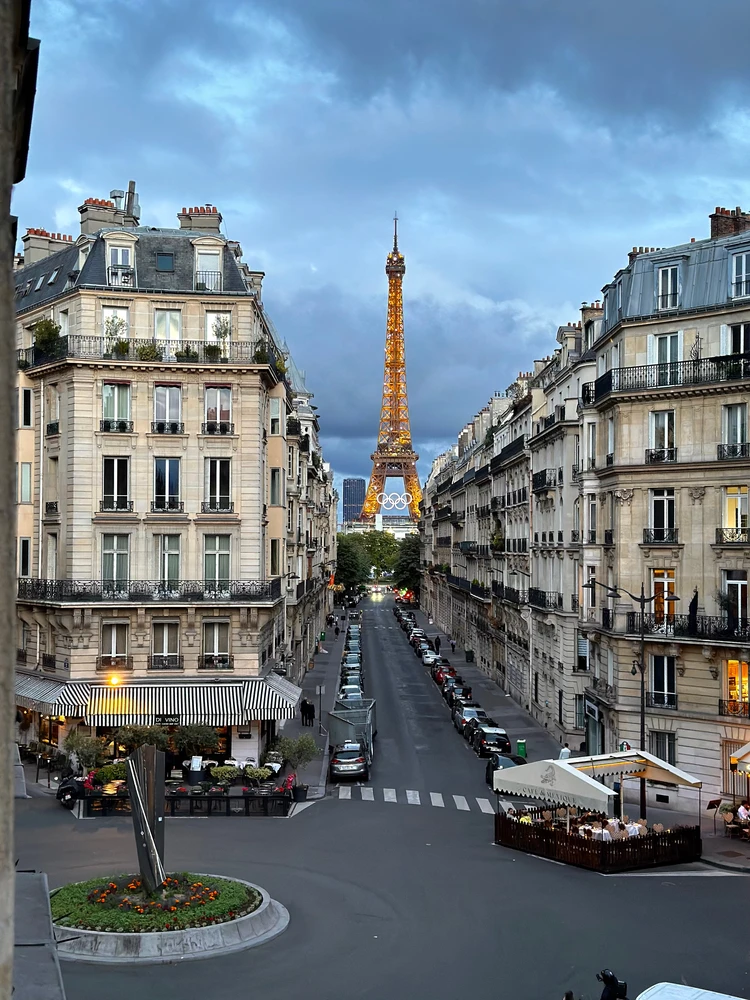憧れのエッフェル塔ビューも。パリ滞在を彩る、おすすめホテル2選【パリ、ロンドン旅行記-vol.2-】_3