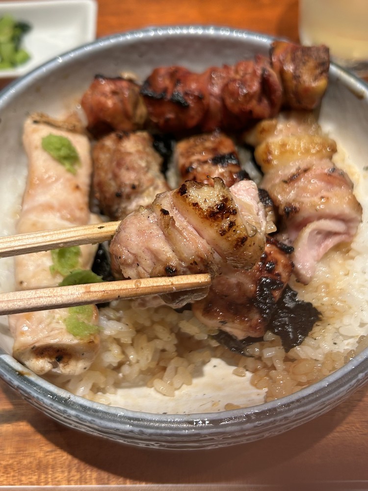 【東京駅ランチ】徒歩5分！老舗「伊勢廣 京橋本店」の焼き鳥丼を実食♡_4_1