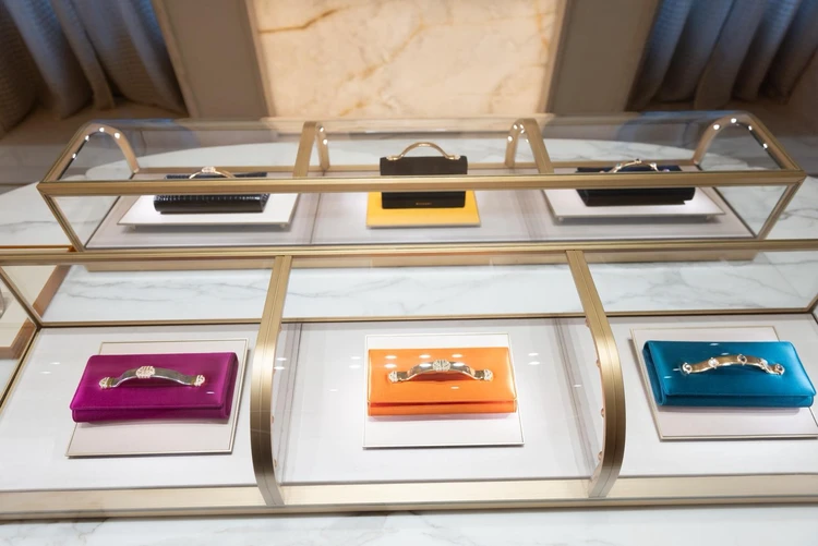 ブルガリ セルペンティ バッグ