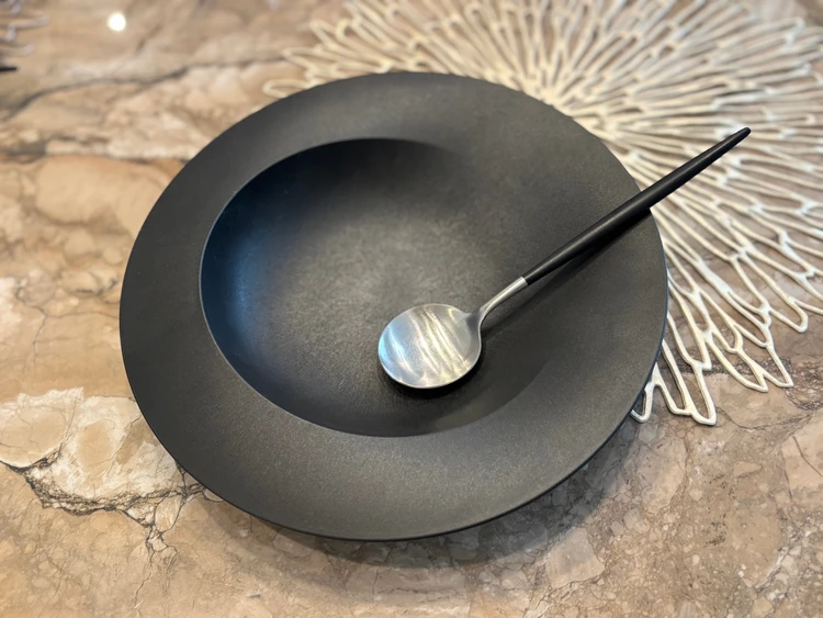 割れないのに高級感。日常の負担を減らすタフな美食器たち」_2_2