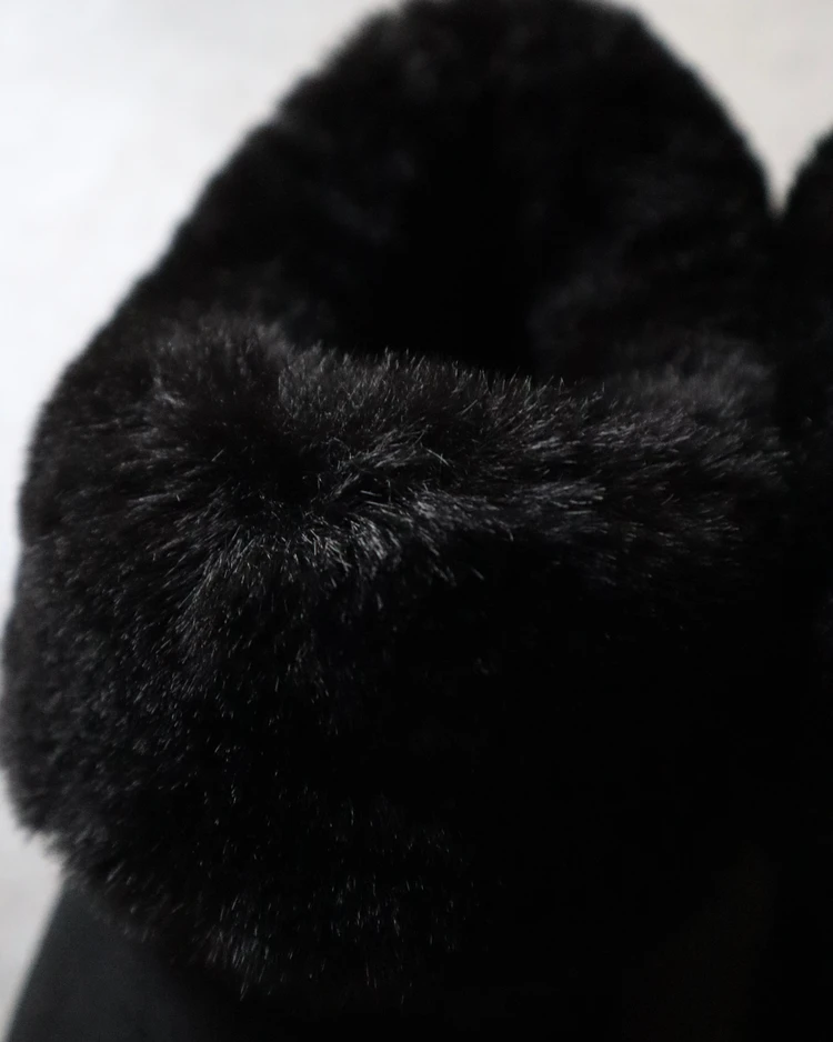 GU　ジーユー　フェイクムートンスリッパ　黒　ブラック