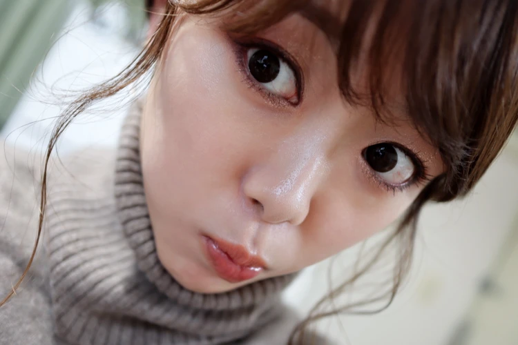 【ブラウンニットにもぴったり♡】おすすめ大人のオレンジメイク_9