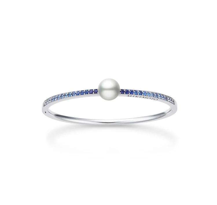 ミキモト オーシャン/ミキモト ロゴ コレクション ブレスレット¥1,375,000〜(白蝶真珠・サファイア・WGK18)