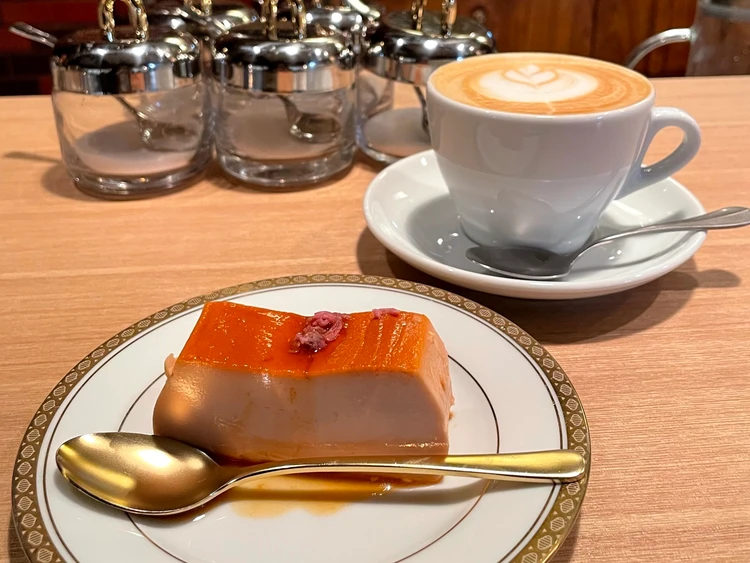 渋谷 喫茶サテラ 季節限定プリン