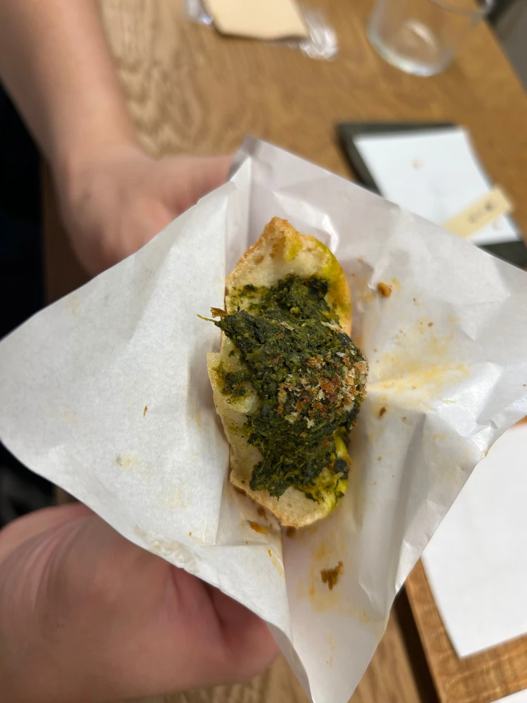 Spicier｜神楽坂の隠れ家カフェ｜スパイス好き必見！店主こだわりのチャイとインドカレーパンを素敵な空間で。_3