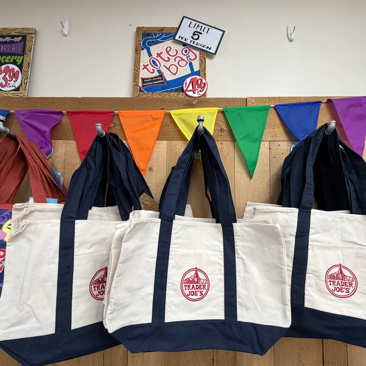 Trader Joe’sトートバッグ