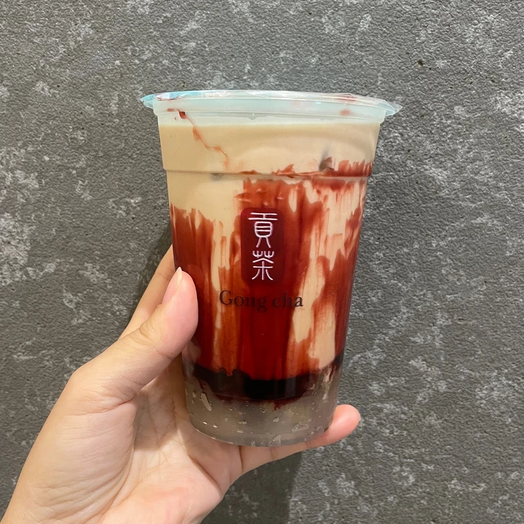 ゴンチャ りんごとクランベリー ミルクティー