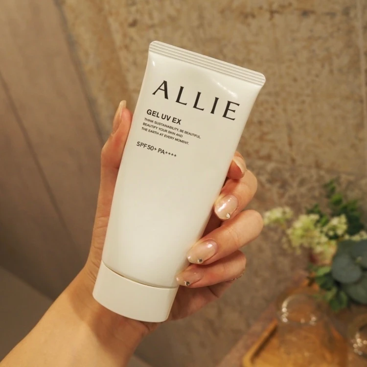 スーパーバイラーズ 美容部の愛用スキンケア＆コスメ紹介　フォトギャラリー_0