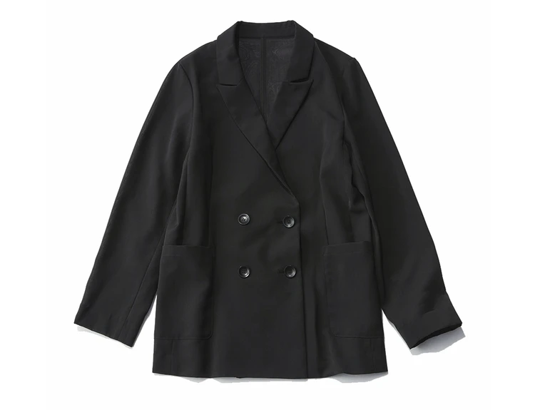 エムセブンデイズ ダブルブレスト シアージャケット ¥25,300　BLACK