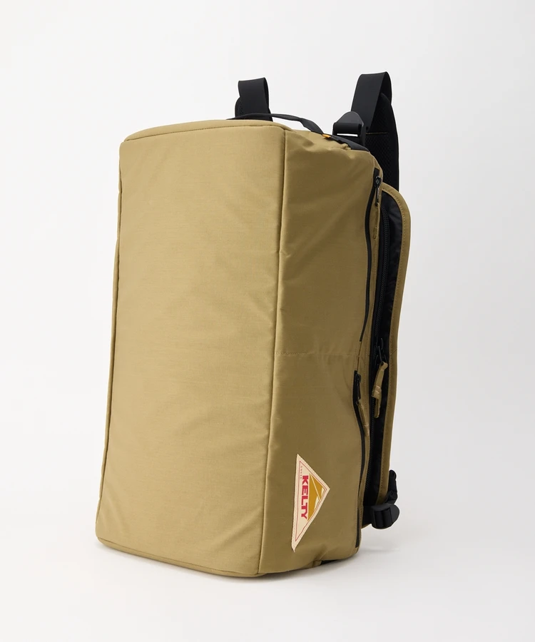 背負えるスタイルへ落とし込んだバックパック