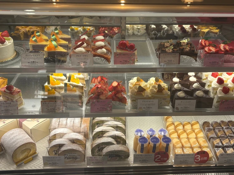 ケーキ激戦区!神戸の有名洋菓子店『ボックサン』のカフェが神コスパだった_2