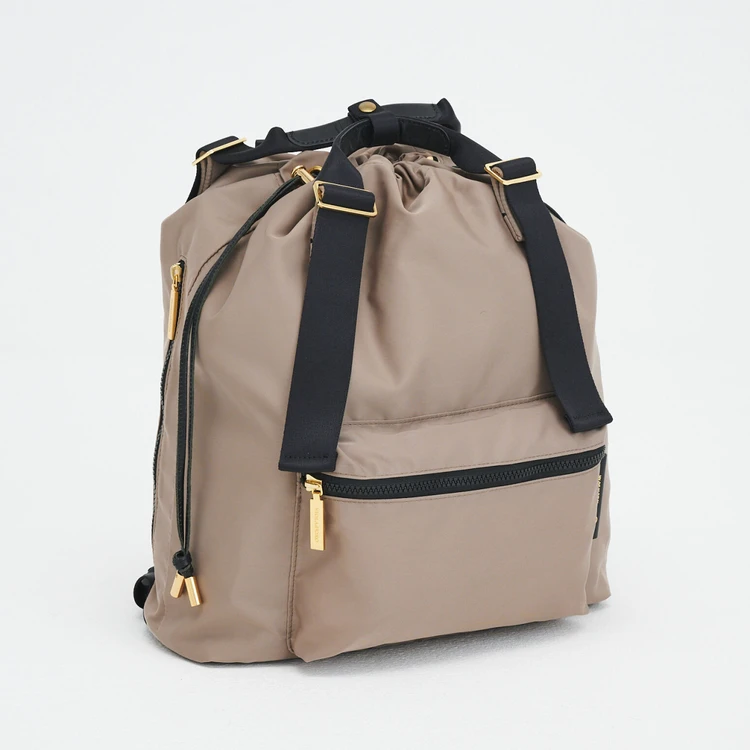 人気ブランドの通勤バッグにA4書類＆PCほか通勤アイテム全部入れてみた（写真）_0