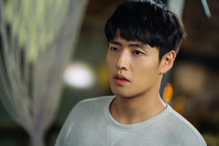 椿の花咲く頃 ヨンシクソロカット