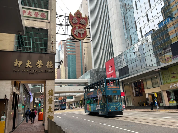 香港で体験する伝統とモダンの健康食文化：漢方ドリンクから家庭スープまで_1