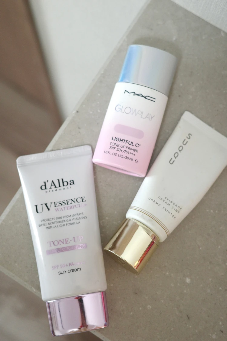 トーンアップUVコスメ3種類の物撮り|d'Alba・M·A·C・SUQQUの比較