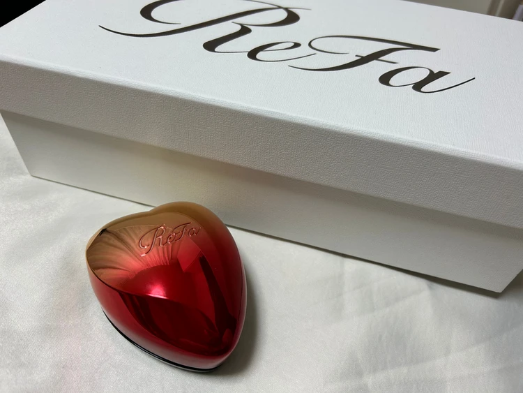 【リファ愛用者が本音レビュー】リファハートブラシで叶うサラツヤ髪!秘密の3段ピンと持ち運びの魅力、プレゼントにも!_1