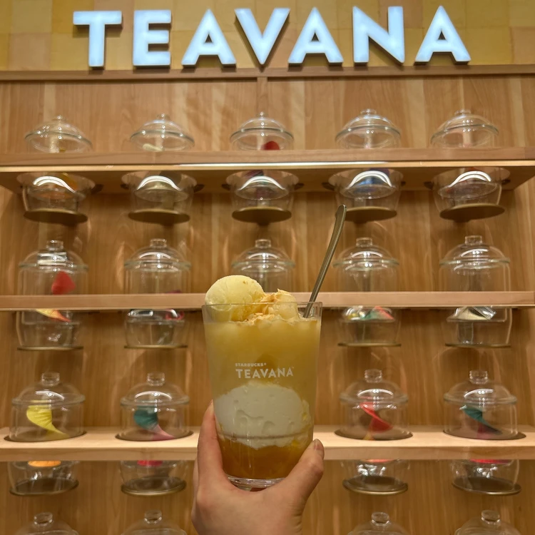 パイン＆ココナッツ フローズンティーフロート