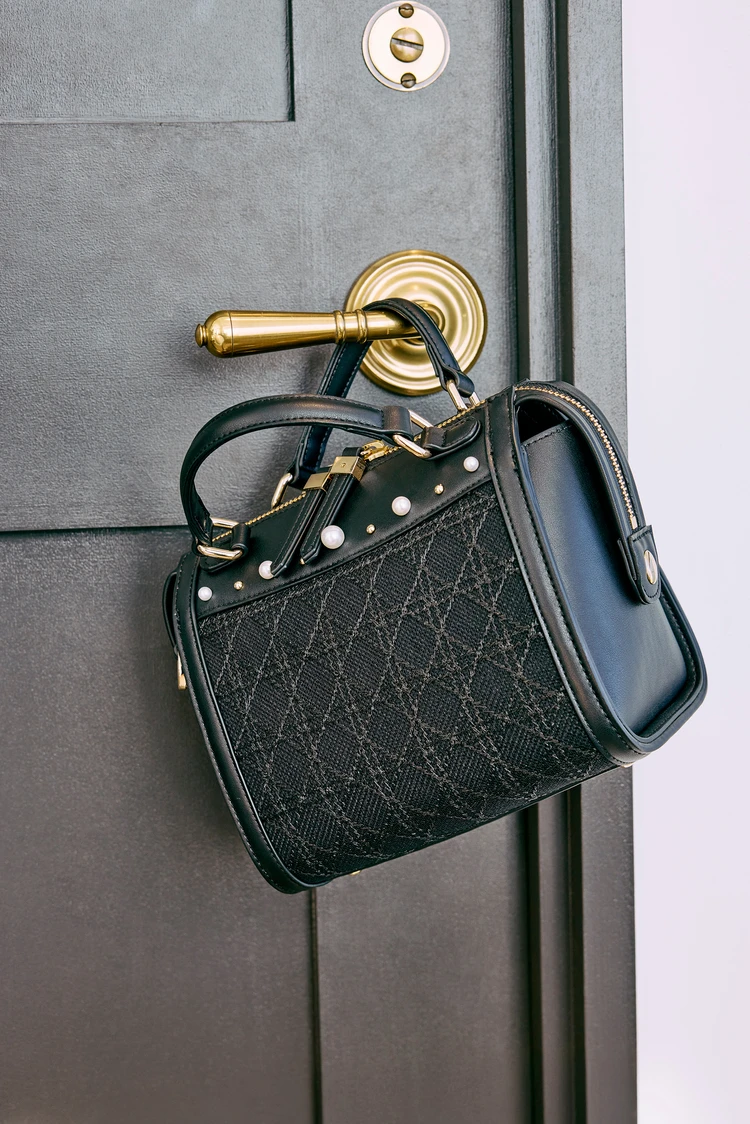 ダイアナ パールのバッグ