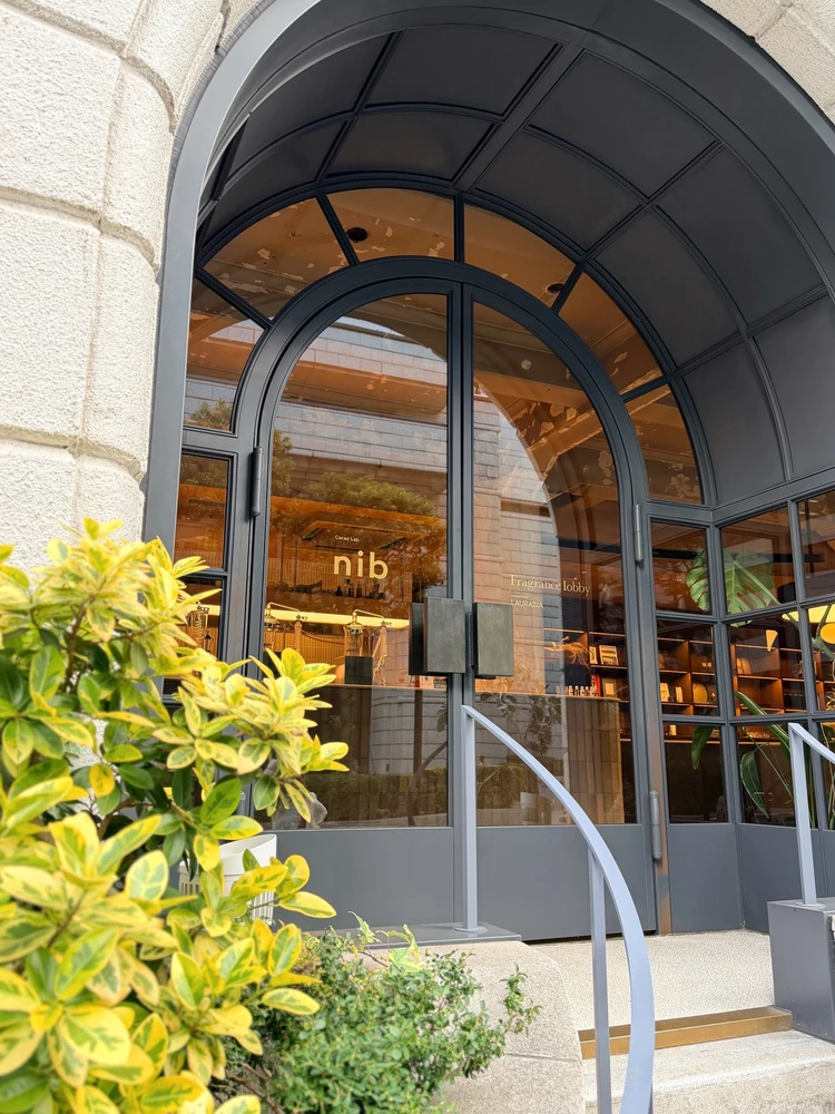 nib ニブ 日本橋 兜町 カカオ チョコレート専門店 外観