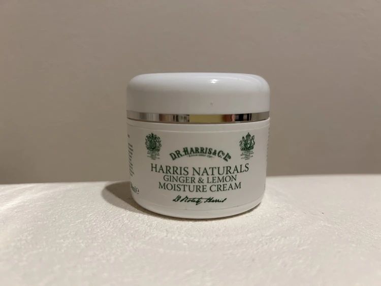 イギリス土産に購入したい。英国王室御用達「D.R.HARRIS」で叶える上質スキンケア！_2