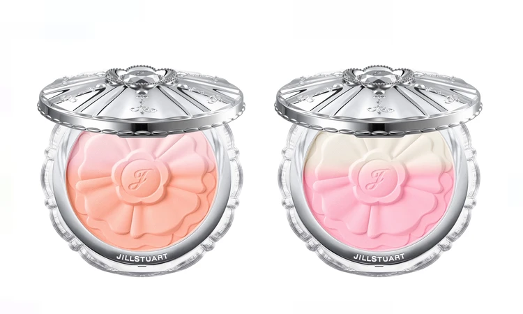 ジルスチュアート　パステルペタル ブラッシュ