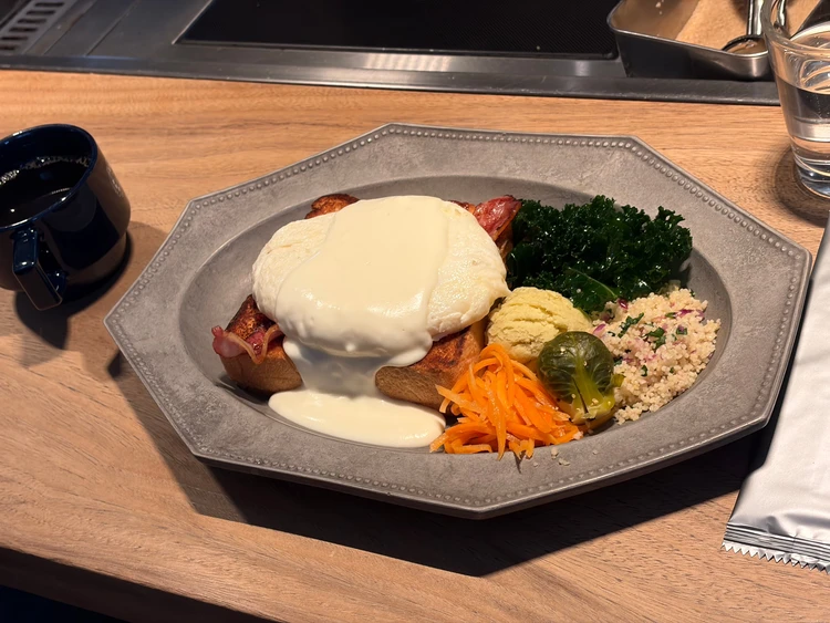 今日の幸せが確定された朝食。代々木上原プルミエメ_4