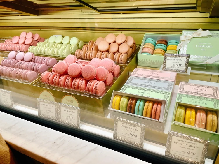 【バレンタイン2026】ラデュレのバレンタイン限定デザインがかわいすぎる!女友達へのギフトや自分へのご褒美にも!_4