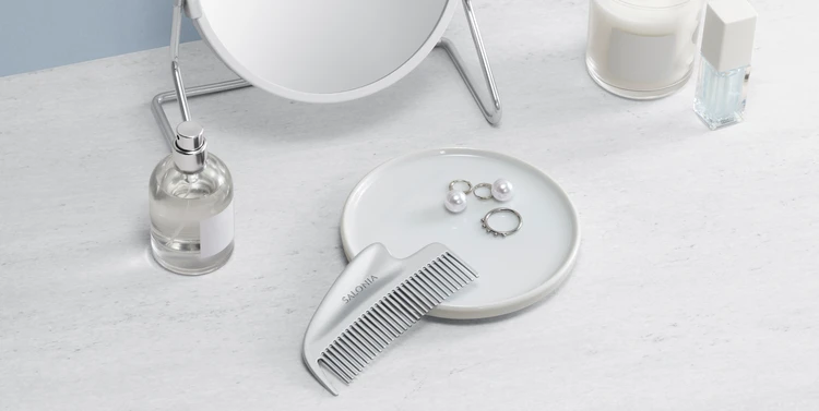 【BAILA公式Instagramフォロー&いいねキャンペーン】「SALONIA グロッシーケア メタルカッサコーム」を合計10名様にプレゼント!