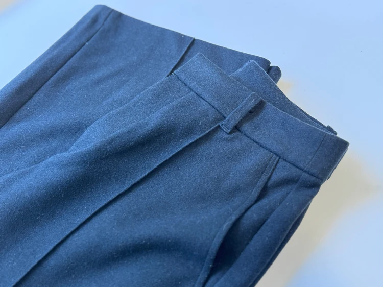 UNIQLOブラッシュドジャージーワイドパンツの写真