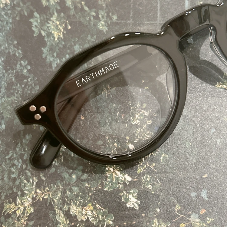 【愛用サングラス】だてメガネにもなる⁉︎紫外線対策ばっちりなEARTH MADEの調光サングラス_2