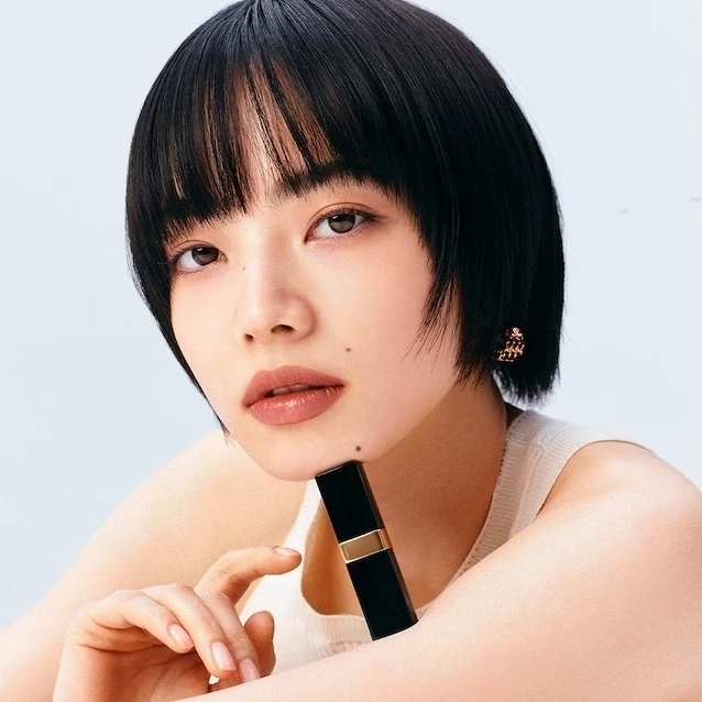 【シャネル】小松菜奈がまとう“ルージュ ココ”。新ビジュアルが公開_1