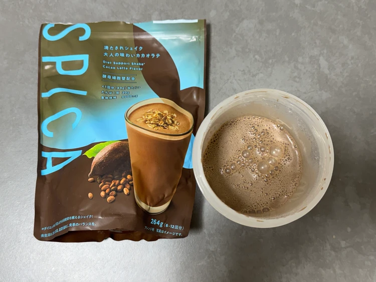 マツモトキヨシココカラファインで買えるプロテイン 話題のCPIプロテインやダイエット向けプロテインを紹介。スピカ満たされシェイク大人の味わいカカオラテ SPICA