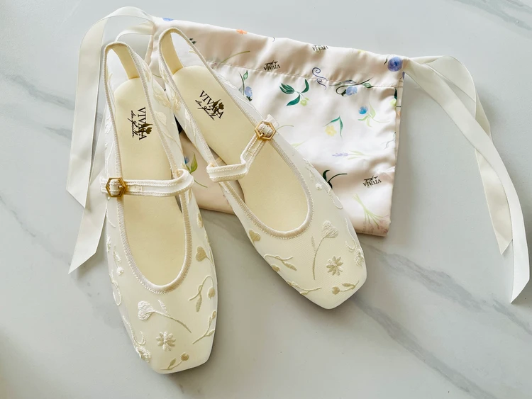 【VIVAIA】Margot Mary Janeレビュー|花刺繍が可愛い洗えるメリージェーンシューズ_3