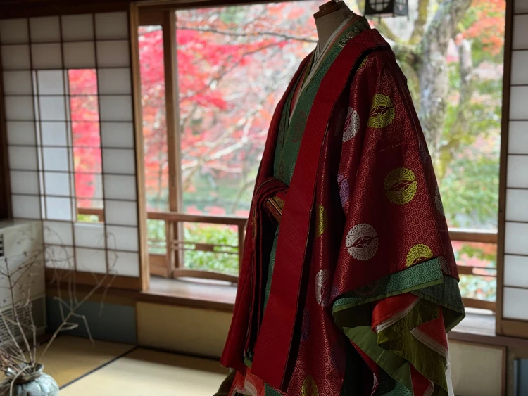【京都嵐山】嵐山祐斎亭の紅葉　源氏物語の着物