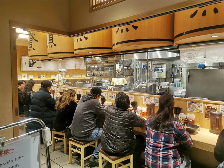 【搭乗直前】背徳はターミナルに。空港で見つけた自家製麺ラーメン2選【喜色満麺】_10