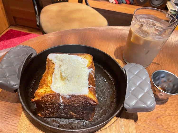 【THE FRONT ROOM】で絶品飲めるフレンチトースト_1