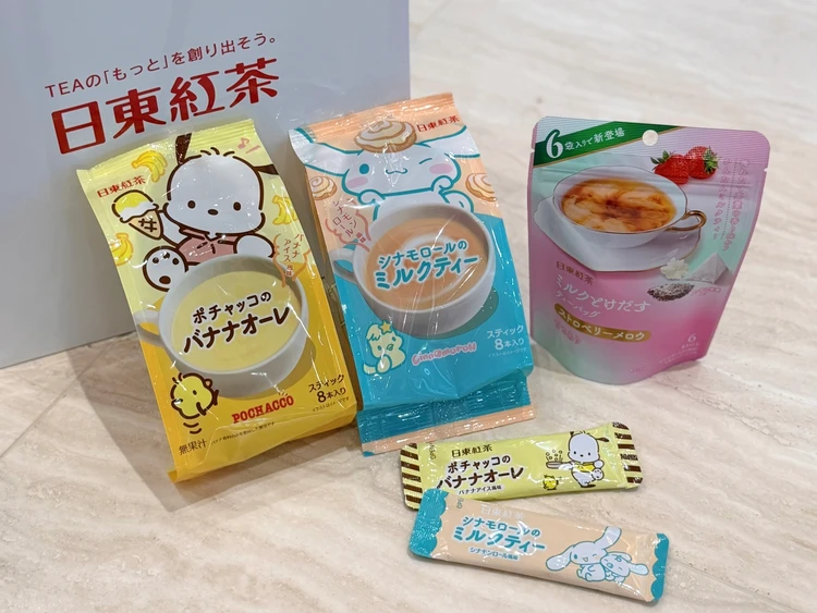 日東紅茶　サンリオコラボ　ポチャッコ　シナモロール　いちごドリンク