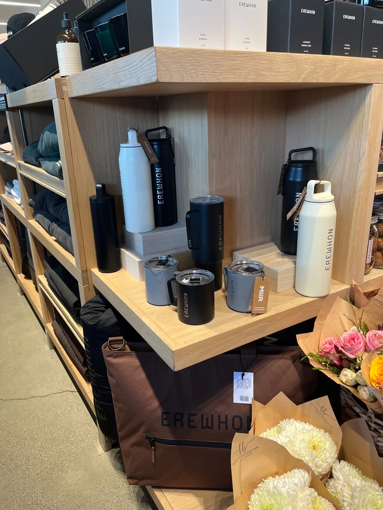 【ロサンゼルス】話題の高級スーパー"EREWHON(エレウォン)"に行ってみた!購入品&店内レポ_3