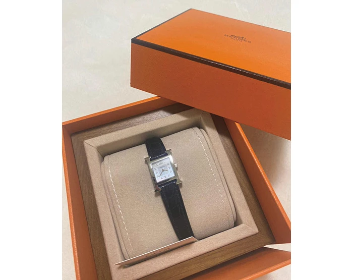 「エルメス」のHウォッチ