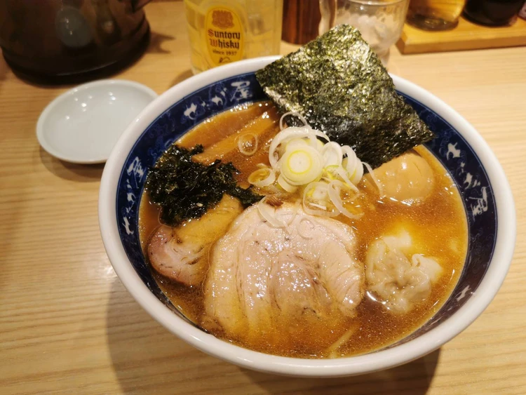 【搭乗直前】背徳はターミナルに。空港で見つけた自家製麺ラーメン2選【喜色満麺】_6